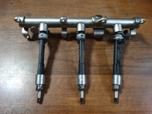 RAMPE INJECTION INJECTEURS AUDI PORSCHE 3.0 TFSI 1