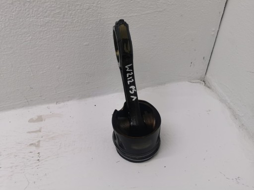 piston connecting rod MERCEDES E-KLASA W212 2.2 CDI 651900