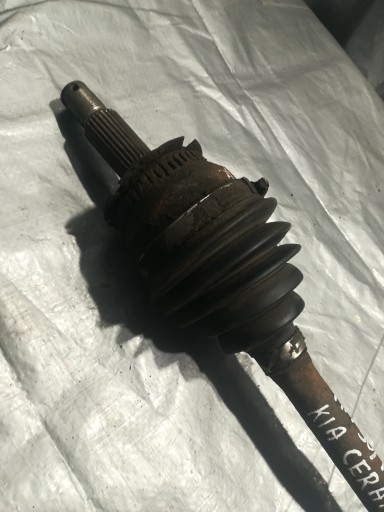 KIA CERATO and 2.0 CRDI semi-axis right front 04R