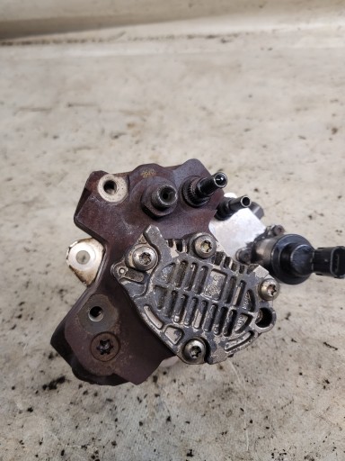 befecskendezö szivattyú OE 8200108225 MITSUBISHI CARISMA 1.9DI-D