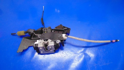 lock door left front MERCEDES C KLASA W204 06-13