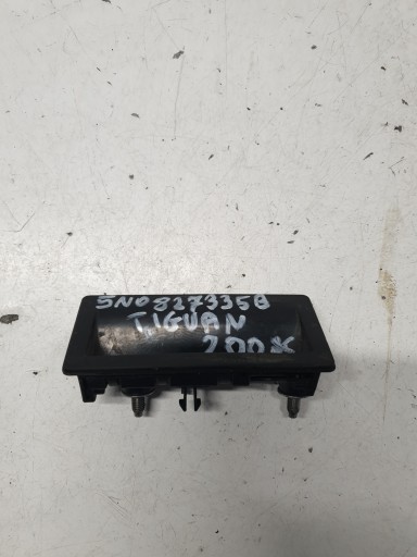 РУЧКА БАГАЖНИКА VW TIGUAN 5N0827335B