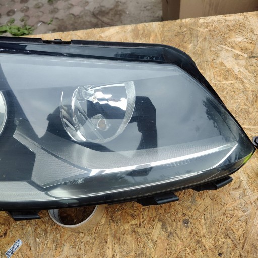 Volkswagen Touran II light front right side 1T1941006G