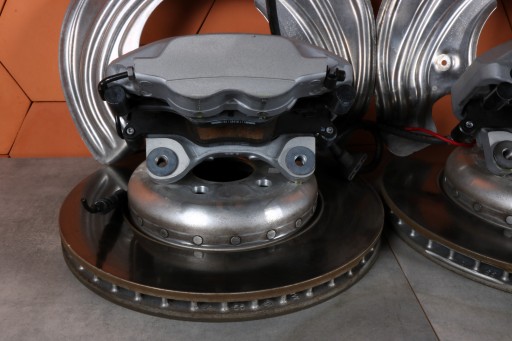 BMW i4 G26 UKLAD Brems- Bremssattel Bremse Sattel Bremsscheibe Beläge Bremsbeläge vorne 348X30 7915313