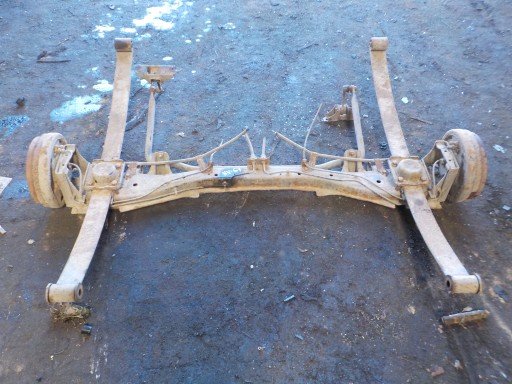 Nissan nv200 1.5dci 2013 задняя балка подвески