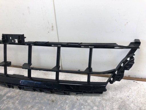 grid central of a bumper front PORSCHE PANAMERA 971807683G