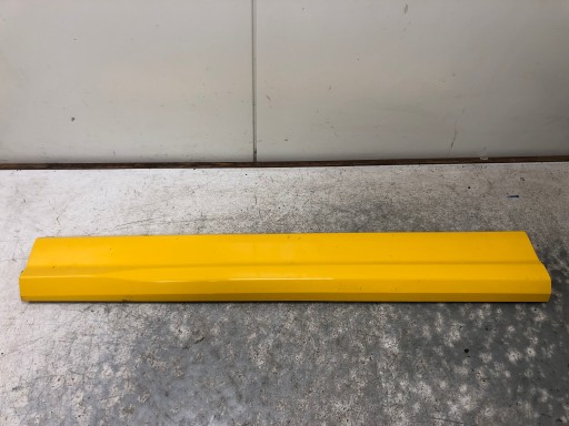 moulding door left front AUDI Q2 81A853959B