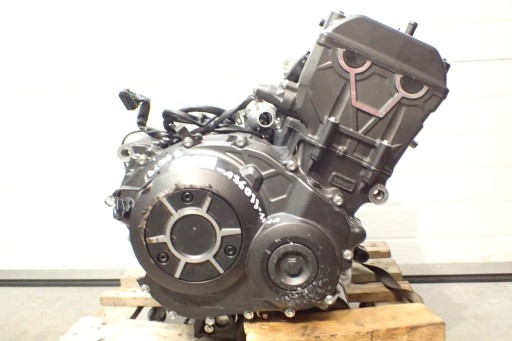 136033-1111 - Honda CB 1000 R SC80 2021-двигун 487 к. с. гарантія