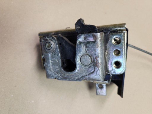 lock door right front OPEL KADETT E ESPERO NEXIA 90120865 90240893 OE EU