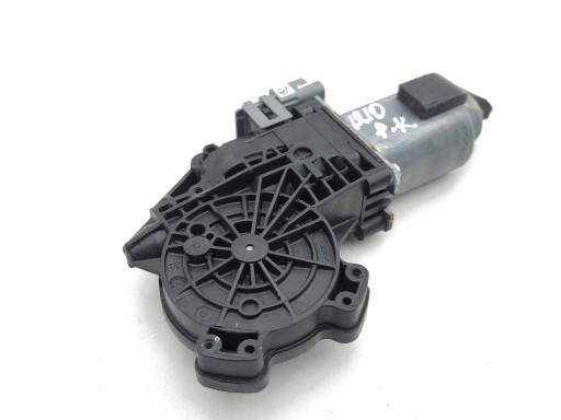 AMD197873 - 2015 tesla model s двигун скла передніх дверей