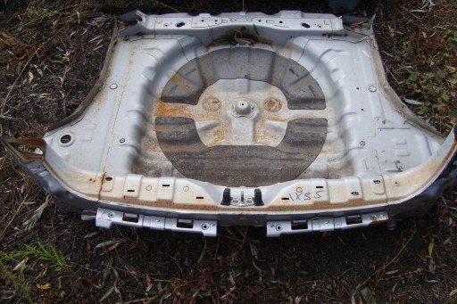 РЕМЕНЬ ЗАДНЯЯ СТЕНКА ПОЛА ВАННА ЗАД HYUNDAI IX35 09-15