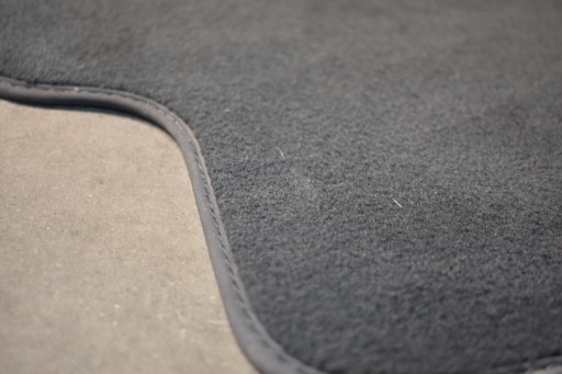 IDEALNY mat WELUROWY rear part rear left LAMBORGHINI URUS 1