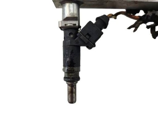 BMW 3 E90 E91 e87 X3 E83 2.0i n46b20by 7506158 injector of the fuel