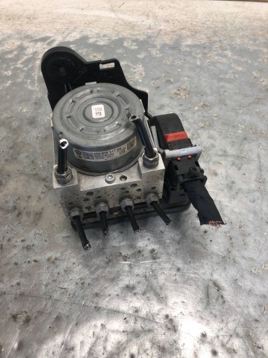 Pompa ABS VW PASSAT B8 5Q0614517DA