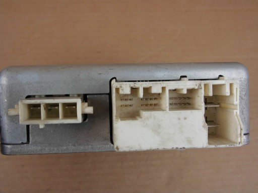 Toyota Prius+ PLUS modul Bedienteil der Lenkung des Lenkrads 89650-47411