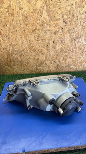 Saab 93 9-3 900 98-02 REFLEKTOR light right front right front