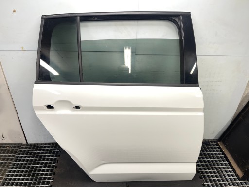 VW TOURAN 5TA 2019R door right rear part KOD LAKIERU LC9A