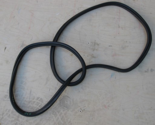 BMW 5 G30 3.0D 19R gasket bonnet boot 7366401