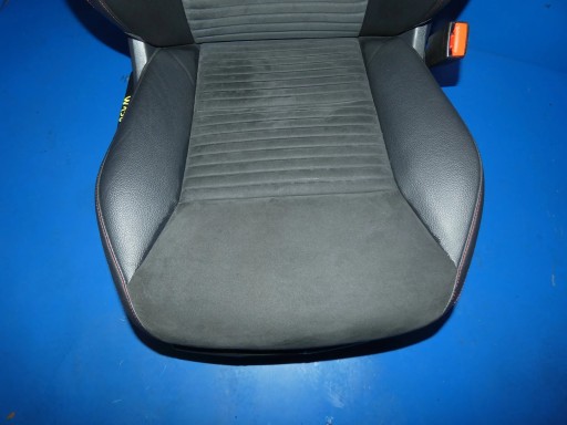 Mercedes GLA W156 X156 seat of the passenger right front AMG