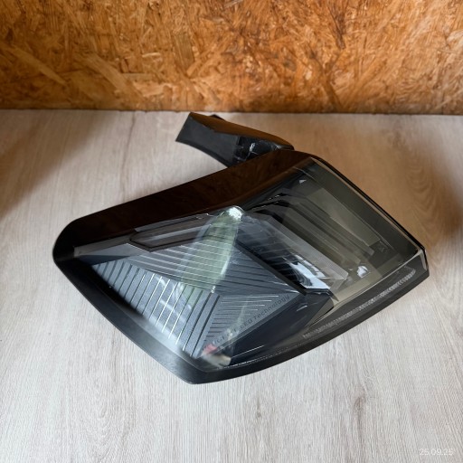 light rear left PEUGEOT 3008 II LIFT GT 9836231280