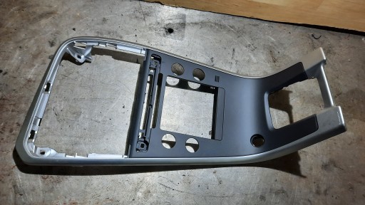 РАМКА ПАНЕЛИ КОНДИЦИОНЕРА VOLVO CX60