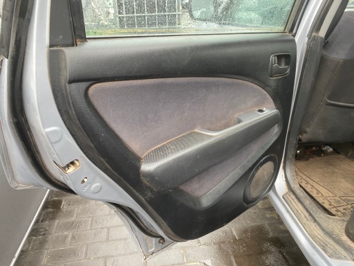 upholstery left side side left rear Mitsubishi Outlander 1 and 03-06