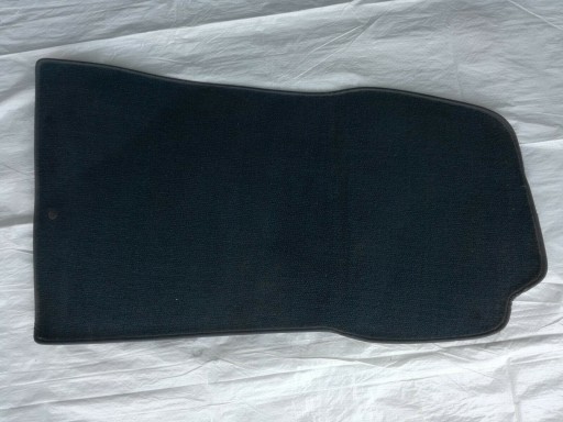 carpet right front MERCEDES W201 2016842029 GRANAT