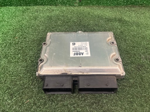 computer of the engine control unit OPEL ASTRA J 1.7CDTI 55588354