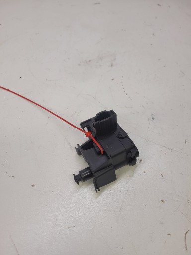 AMORTIZER VRATAŠCA GORIVA AUDI A4 A5 A6 Q5 8K0862153B