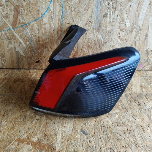 light rear rear part side right Peugeot 3008 II 9810477080