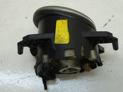 fog light REFLEKTOR PRZECIWMGIELNY left front MERCEDES W169 W251 A2518200756