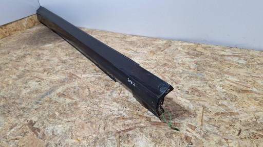 cap threshold moulding threshold right MERCEDES C-KLASA W204 07- A2046900440