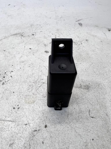 relay plugs ZAROWYCH AUDI VW SEAT 4M0907282A