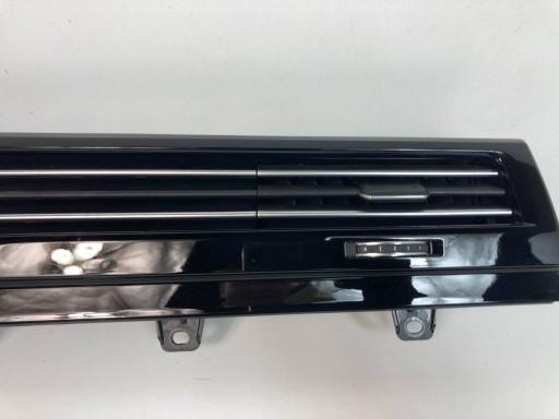 Volkswagen Touareg III grid air conditioning devices of the dashboard rozdzielczej 761858416