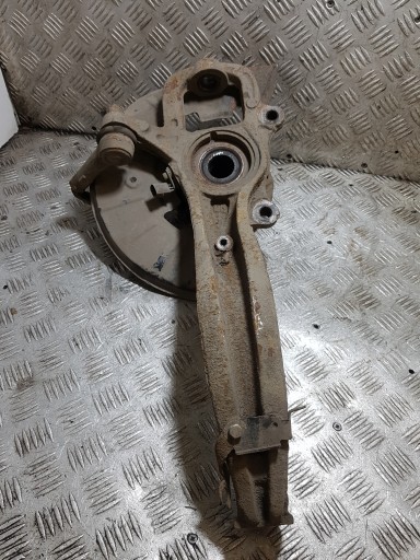 otoč čepu pravý předek AUDI Q7 7L0407258A