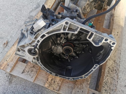 CAMBIO manuale 6B RENAULT MEGANE IV 1.2 TCE 320106758R