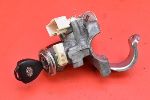 ignition key 45020-0204 TOYOTA VERSO 1 and 2.0 D-4D 128KM 09-13