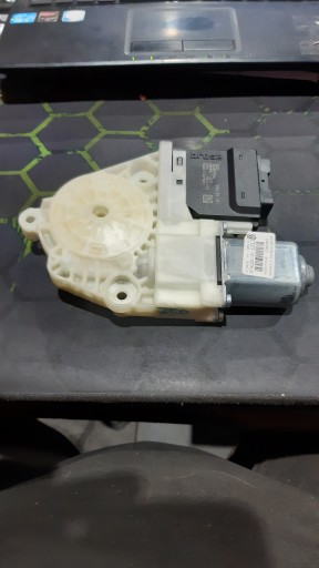 О.в. электродвигатель стеклоподъемника левый задний, 1k0959795l