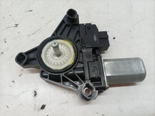 mini motor lifting windows right rear part A2139060602 Mercedes E-klasa W213
