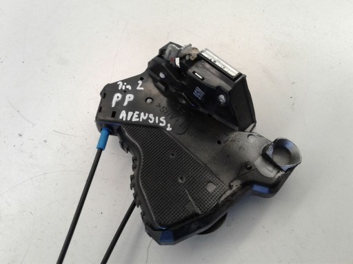 lock front front right Toyota Avensis T25