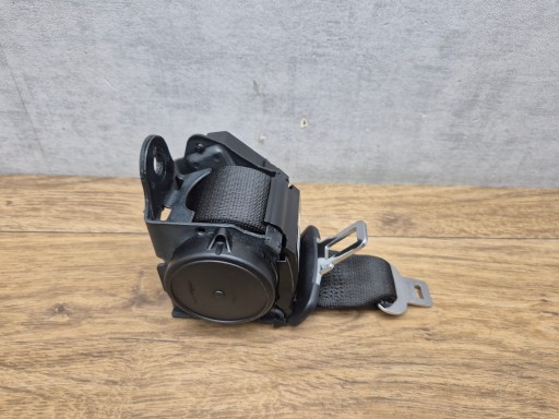 BMW F90 G30 Gurten Sicherheits heck hinten mitte schwarzer 635775400B