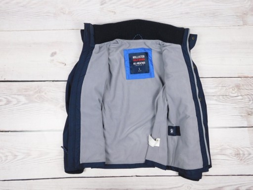 HOLLISTER__LEKKO OCIEPLANA NA POLARZE__GRANATOWA__L