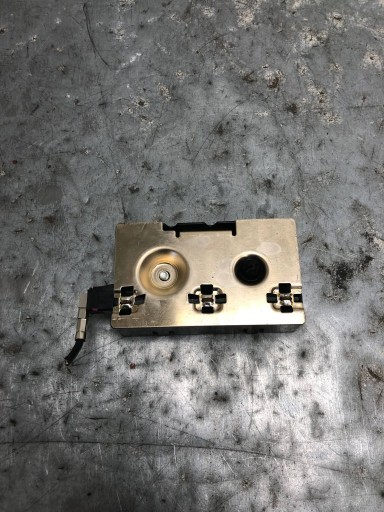 amplifier ANTENY MERCEDES W205 KOMBI A2059051205