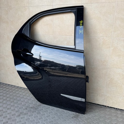 door rear. right TOYOTA YARIS IV 2020 ROK