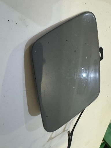 VW PASSAT B8 21r. -> Abschleppöse der Stoßstange vorne 3G0807155D