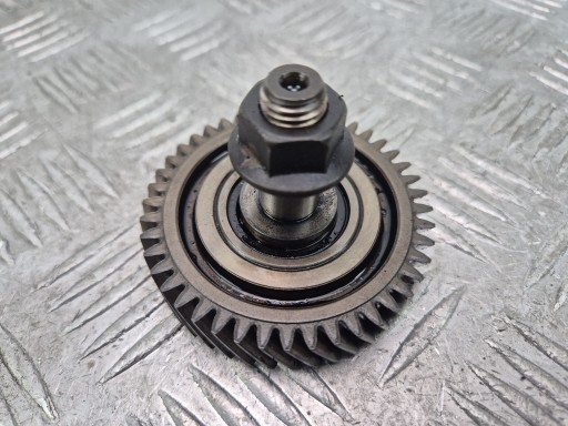 roue zebate lancucha de la distribution BMW 5 E60 E61 520d 7802577 N47D20A