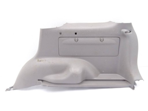 E110850F - MAZDA TRIBUTE 00-07 БЕКОН БАГАЖНИК ПРАВЫЙ