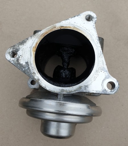 EGR valve 1.9 2.0 TDI VW POLO IV GOLF V SEAT SKODA OE