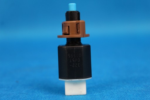 300 - ДАТЧИК ТОРМОЗА LEXUS NX300H 15R 5 КОНТАКТОВ