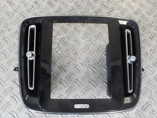 31442627 - VOLVO XC40 II 17-21 ЦЕНТРАЛЬНАЯ РАМА РАДИО ВЕНТИЛЯЦИОННОЕ ОТВЕРСТИЕ